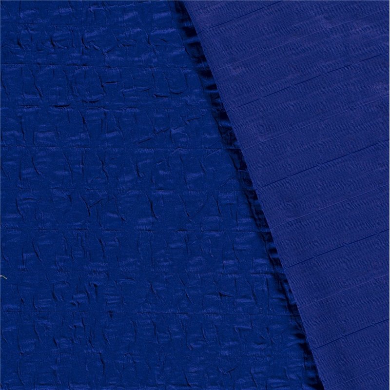 KNITTED BLOWN JACQUARD ABSTRACT